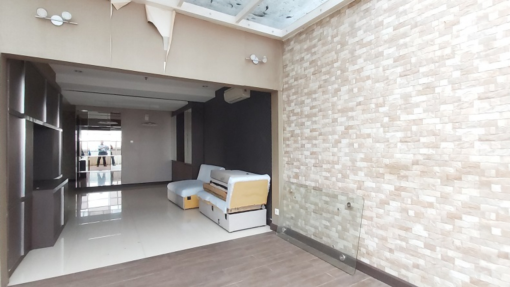 Dijual Cepat Penthouse di Cervino Village Apartement, Tebet, Unit Pojokan, dijual di bawah harga NJOP