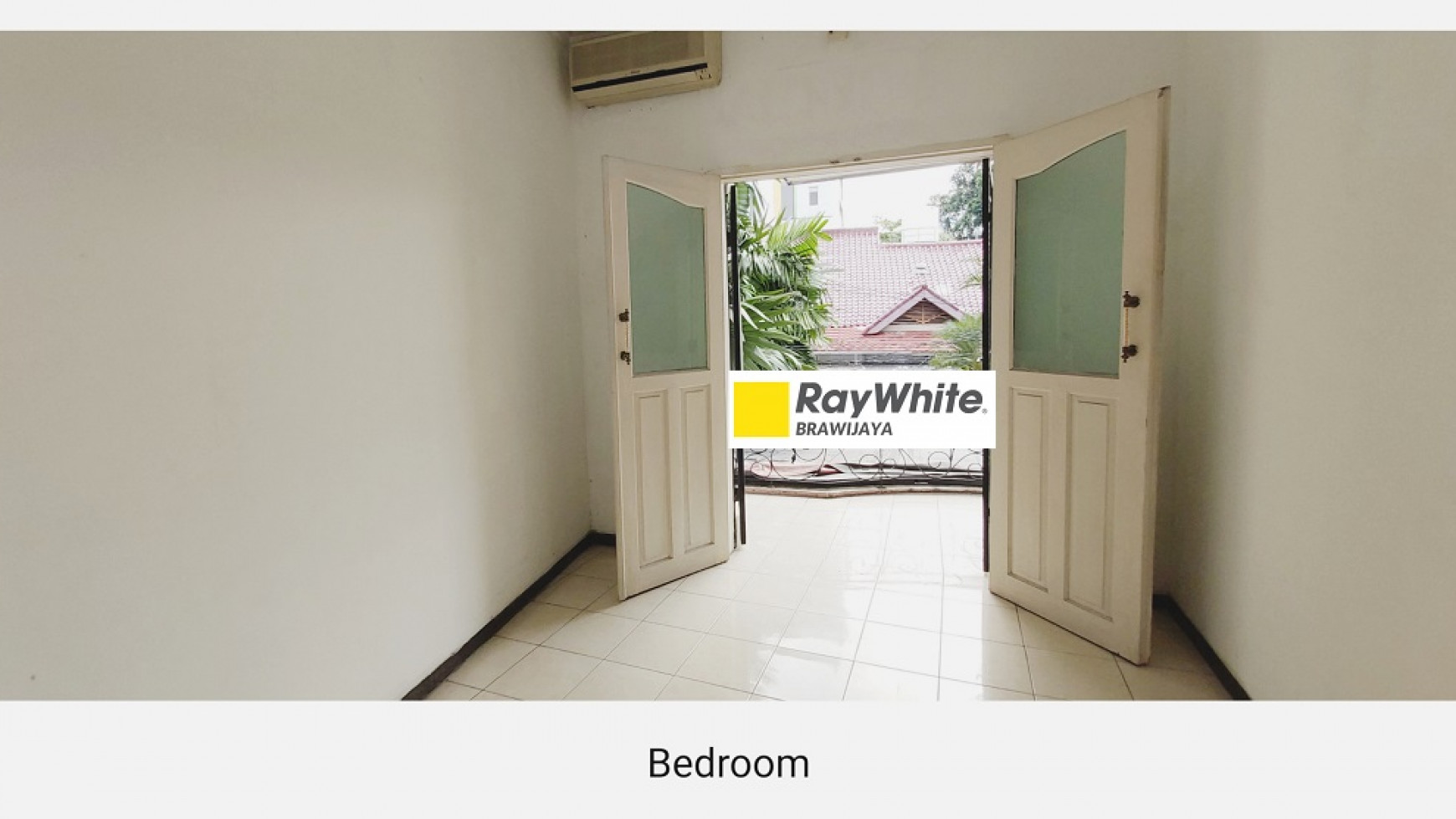 Rumah di Tebet Barat Dalam, Jakarta Selatan, Layak Huni, Akses 3 mobil, SHM