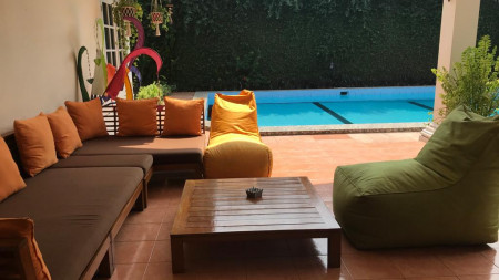 Dijual Rumah dengan tanah yang besar area Elite Kemang, Jaksel bebas Banjir