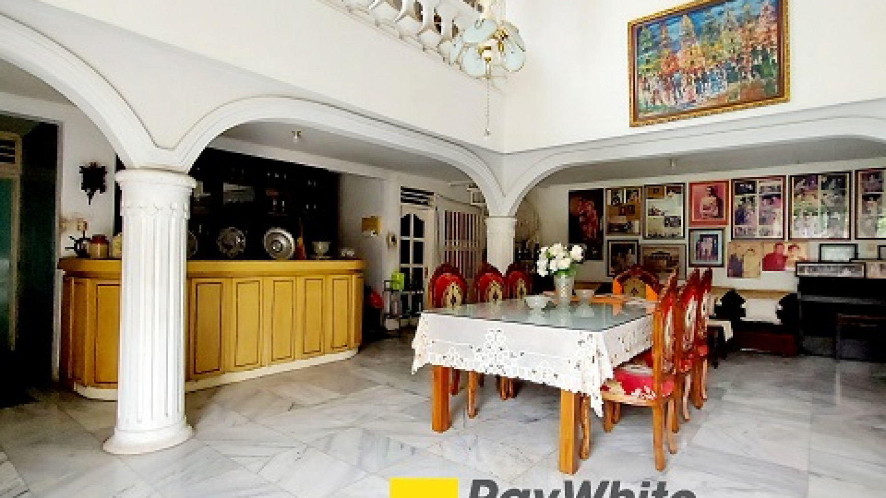 RUMAH DI KEBON BARU, JAKARTA SELATAN, BEBAS BANJIR, AKSES 2 MOBIL LAPANG