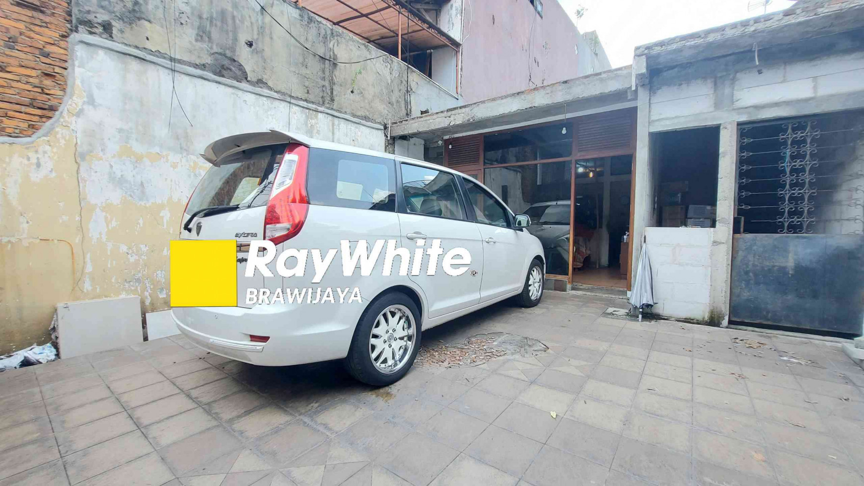 RUMAH DI KEBON BARU, TEBET, BEBAS BANJIR, DEKAT AKSES TOL DALAM KOTA