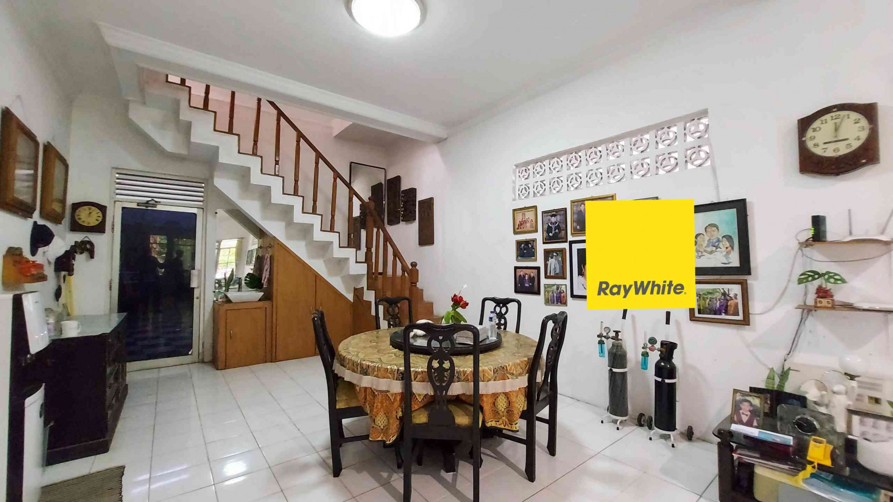 RUMAH DI MALABAR, SETIABUDI, JAKARTA SELATAN, LAYAK HUNI, DI HOOK, BEBAS BANJIR