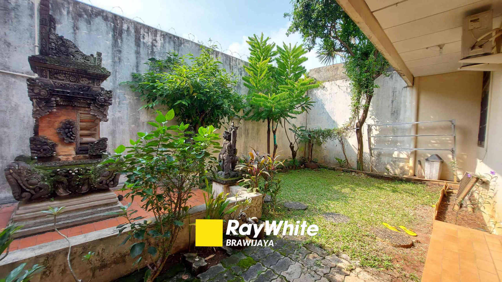 RUMAH DI PEJATEN, DALAM KOMPLEKS, RUMAH 1 LANTAI, LAYAK HUNI, BEBAS BANJIR