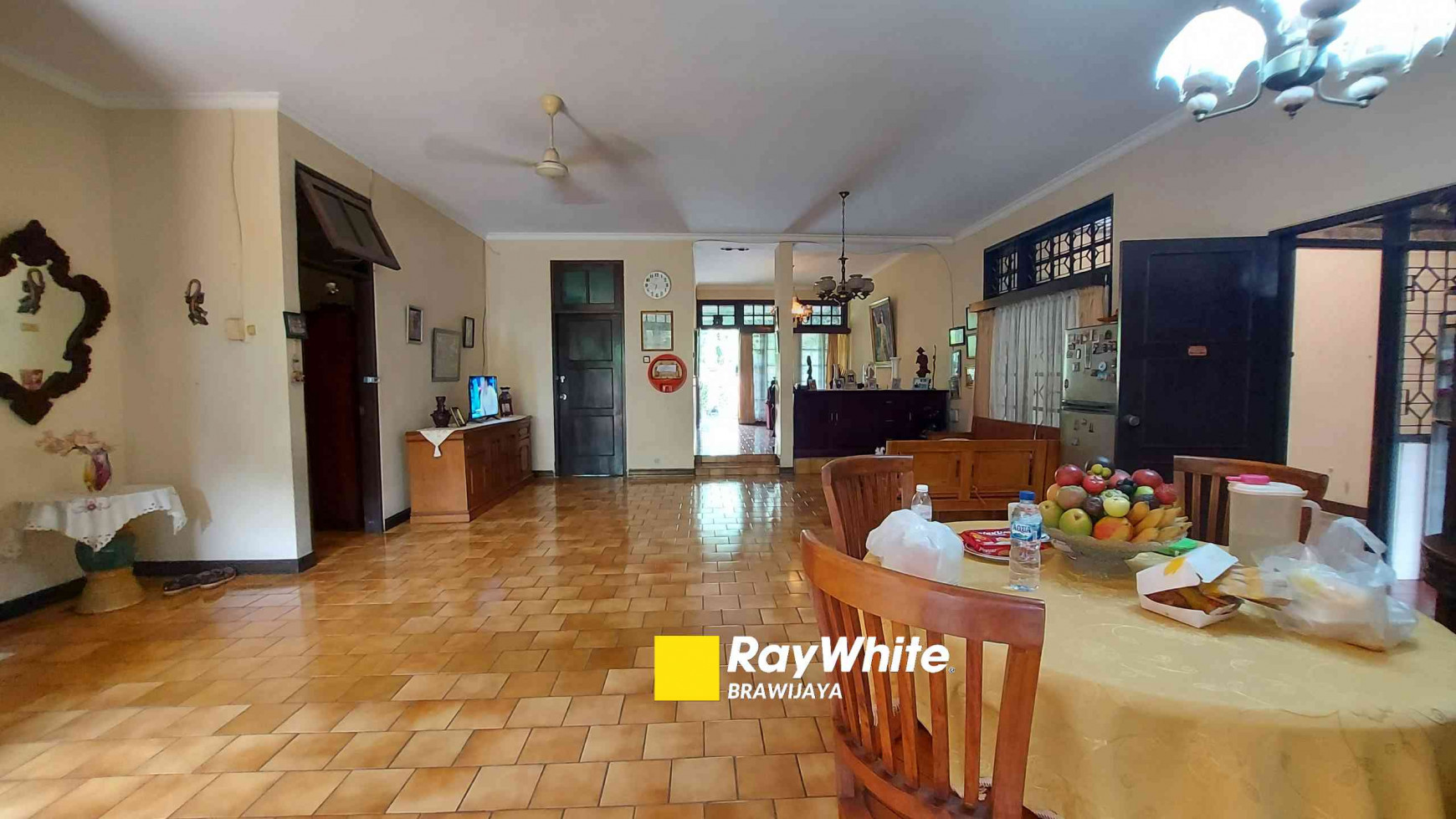 RUMAH DI PEJATEN, DALAM KOMPLEKS, RUMAH 1 LANTAI, LAYAK HUNI, BEBAS BANJIR