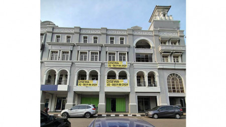 Ruko Gandeng Boulevard Barat Raya MOI Kelapa Gading Luas 10x18m2 