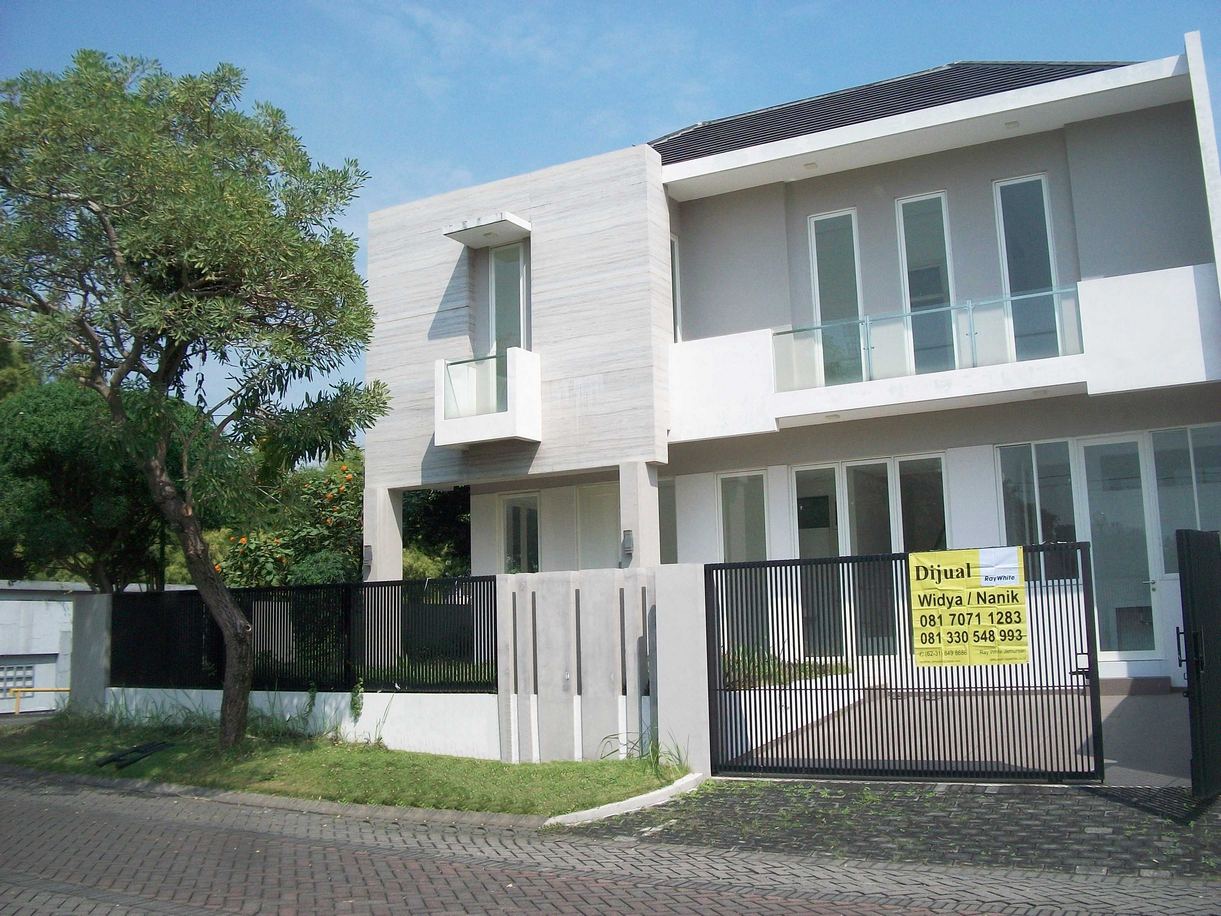 Rumah Baru Gress di Citraland Taman Puspa Raya Surabaya, Minimalis, Hook/Pojokan, Lingkungan Elite, Siap Huni