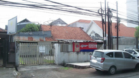 Rumah di Raya Tenggilis, Cocok untuk kantor / resto / cafe / klinik dsb - MG -