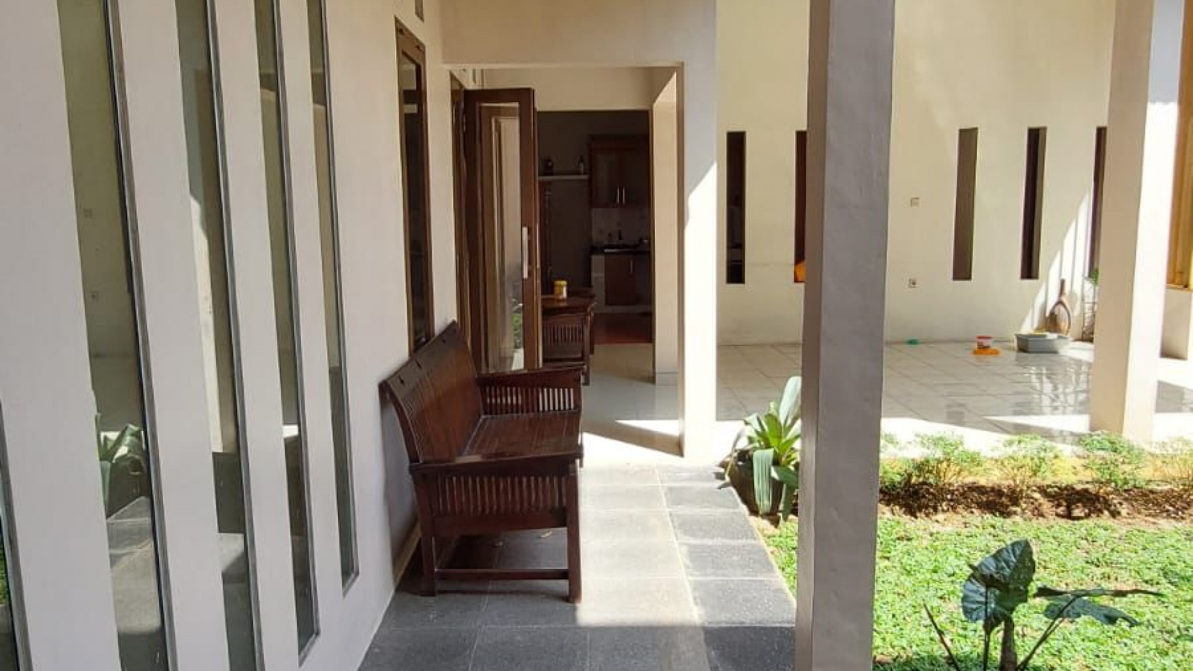 Rumah MEWAH Siap Huni dalam Cluster dan Hunian Asri @Sawah Baru, Ciputat