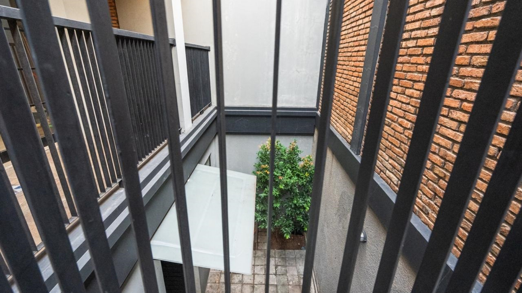 Townhouse Disewakan di Cipete, Jakarta Selatan, Dalam Cluster, Private Pool, 3 Bedrooms