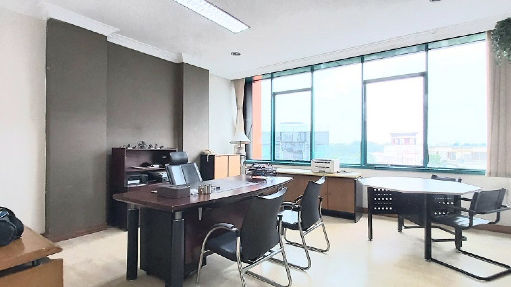 Office Space Di Warung Buncit, Jakarta Selatan, Lokasi dekat dengan akses tol JORR, Semi Furnished