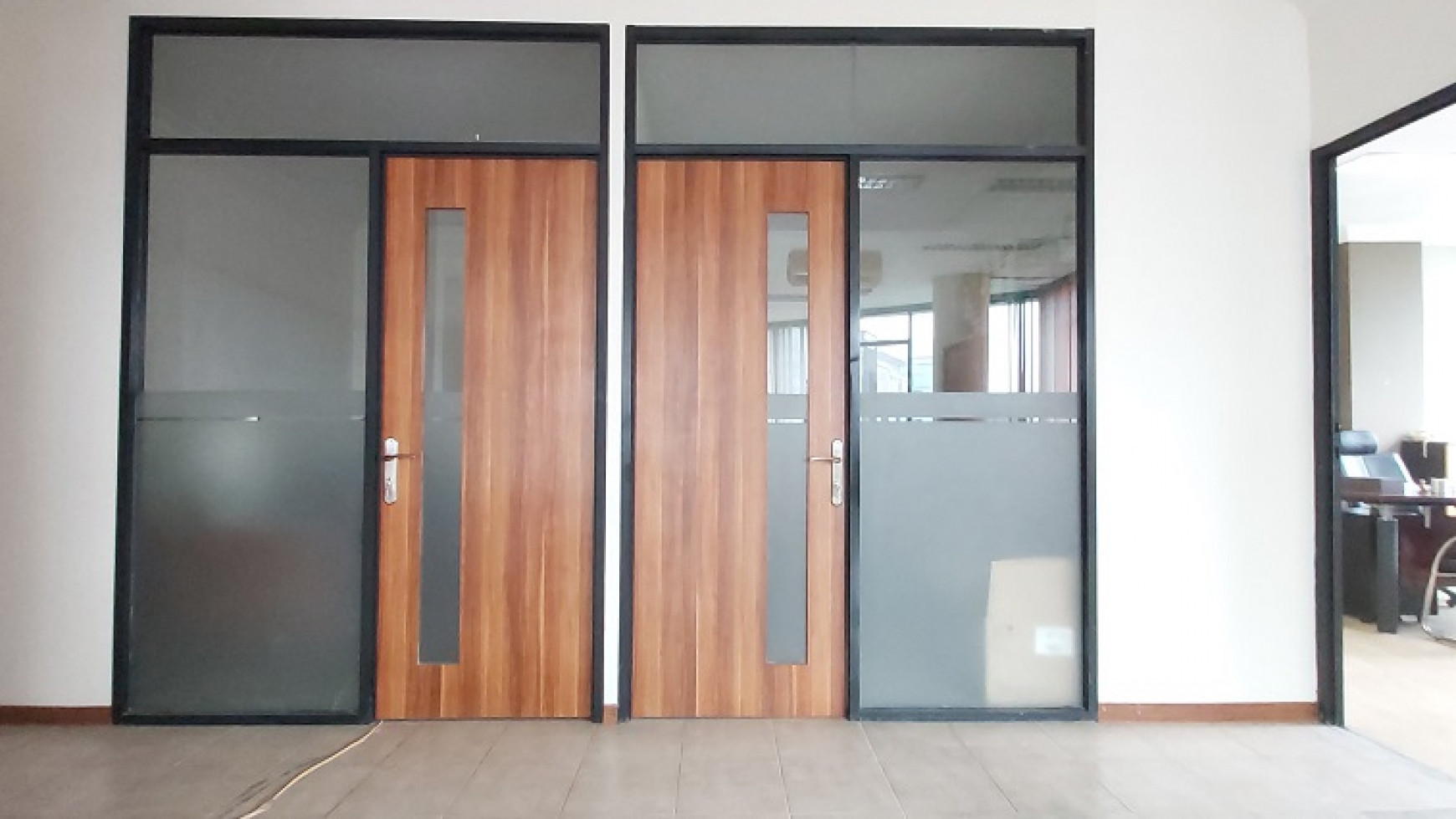 Office Space Di Warung Buncit, Jakarta Selatan, Lokasi dekat dengan akses tol JORR, Semi Furnished