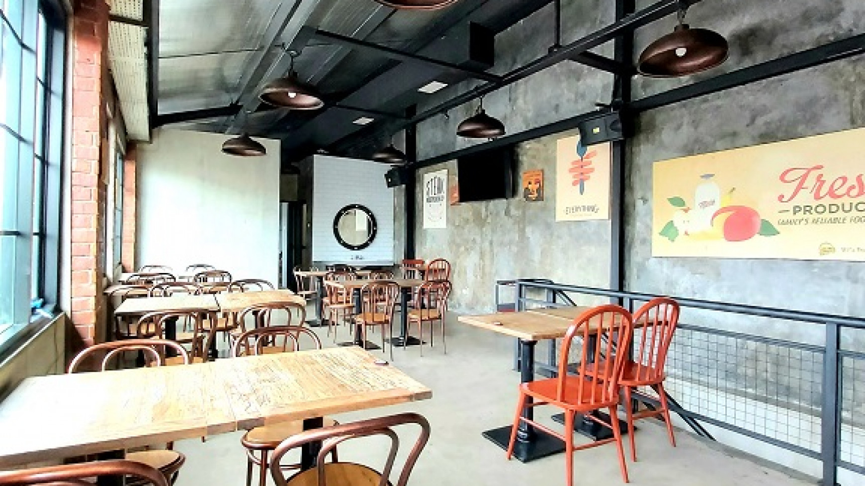 Bangunan Ex Resto di Jalan Fatmawati, Kebayoran Baru, Di Bawah Harga NJOP, Siap Operasional, SHM