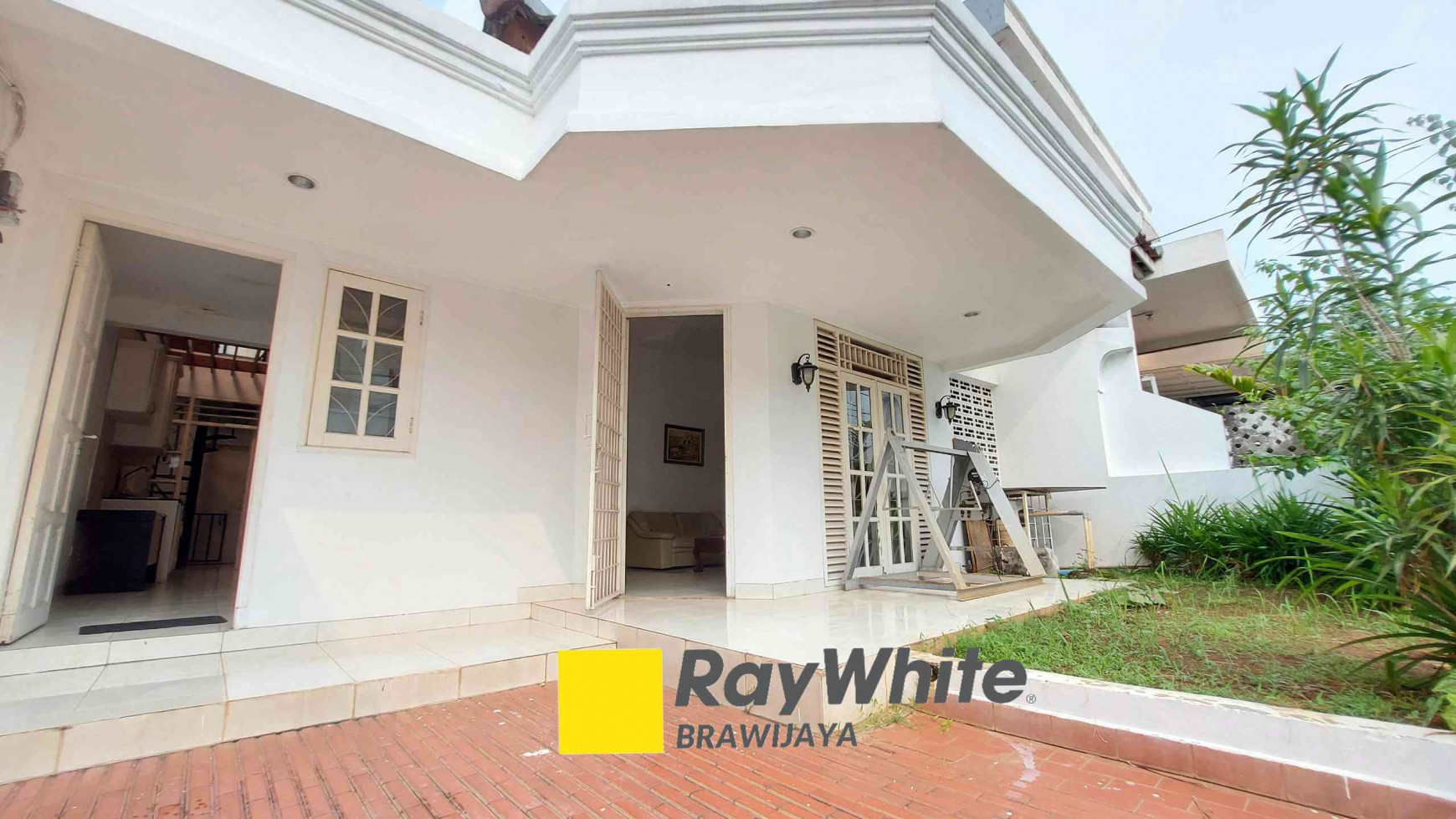 RUMAH DI KOMPLEKS BUMI KARANG INDAH, LEBAK BULUS, JAKSEL, SECURITY 24 HOURS