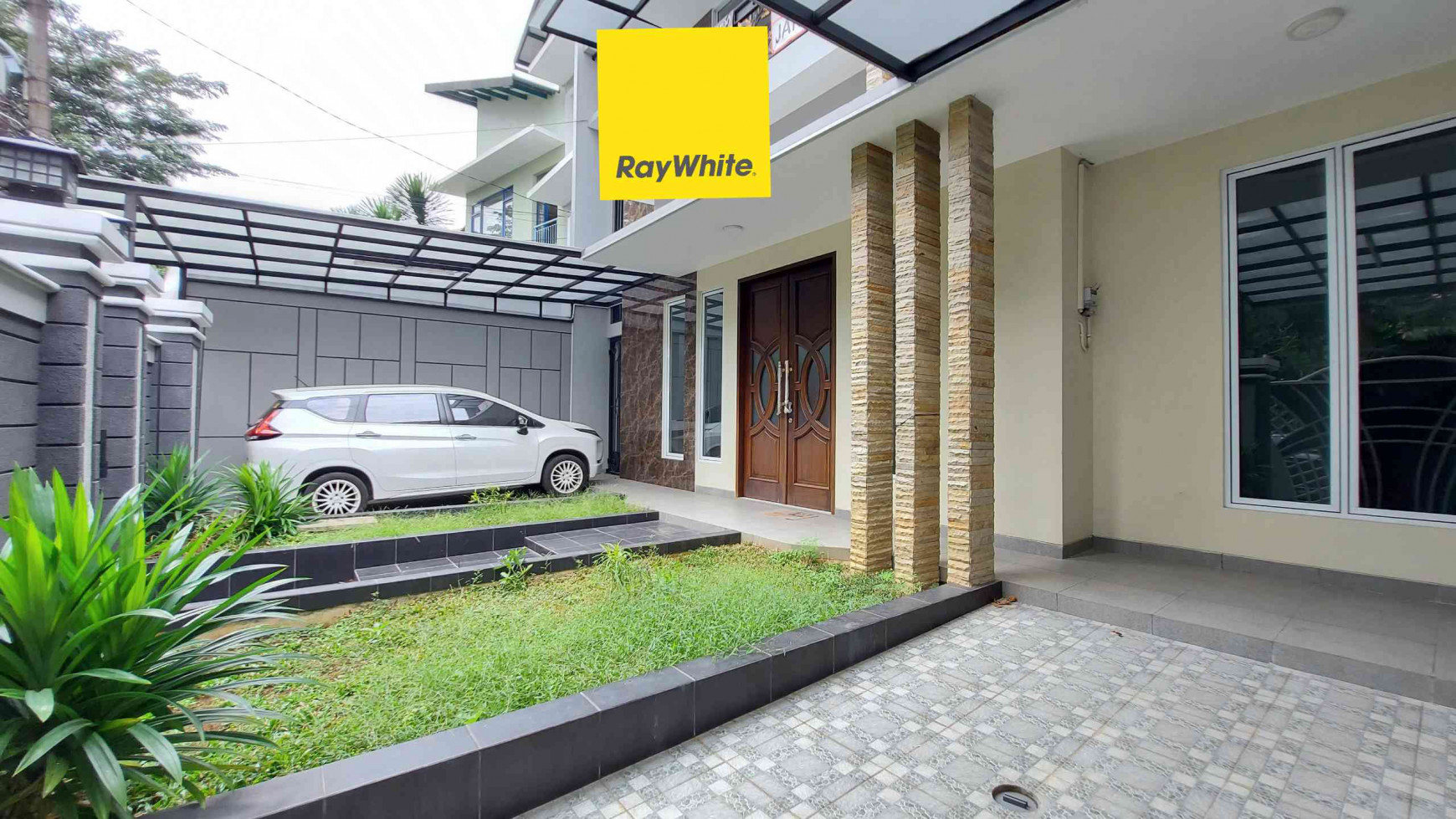 BRAND NEW HOUSE DI TAMAN MERUYA ILIR, JAKARTA BARAT, SIAP HUNI, HANYA 2 KM KE AKSES TOLL