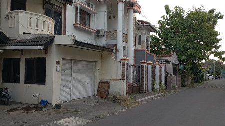 RUMAH 4  KAMAR DEKAT MALL AMBARUKMO