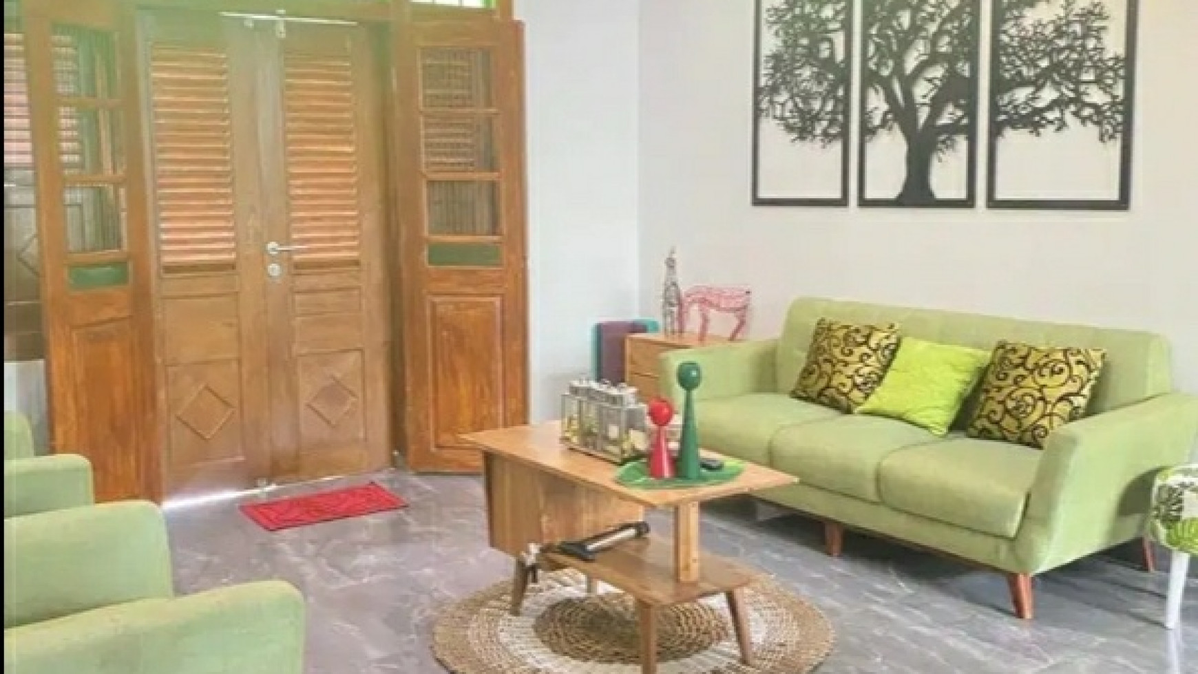 Dijual Rumah Villa Kalijudan Indah Surabaya Timur PLUS Kolam Reneng + Full Furnished Cantik - Dekat ITS , Airlangga , MERR , Galaxy Mall