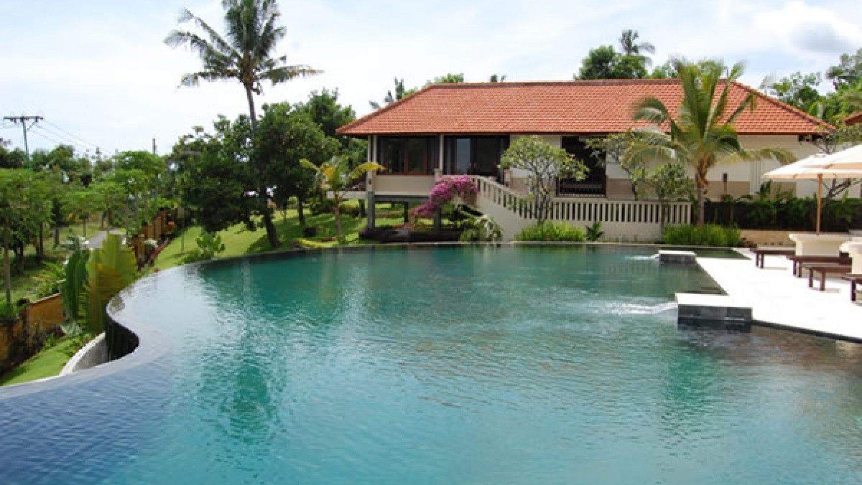 HILLSIDE VILLA COMPLEX, KAYUPUTIH