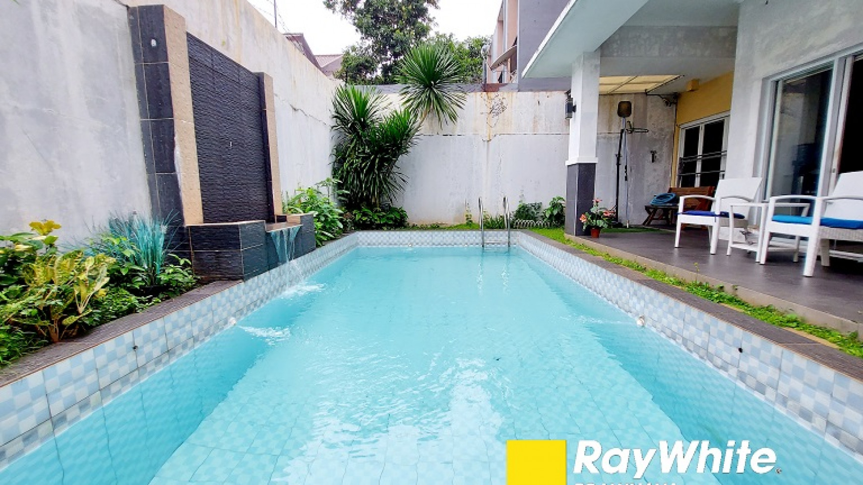Rumah di Pangkalan Jati 2, Depok, Dalam Kompleks, Siap Huni, Bebas Banjir, 4 Bedroom