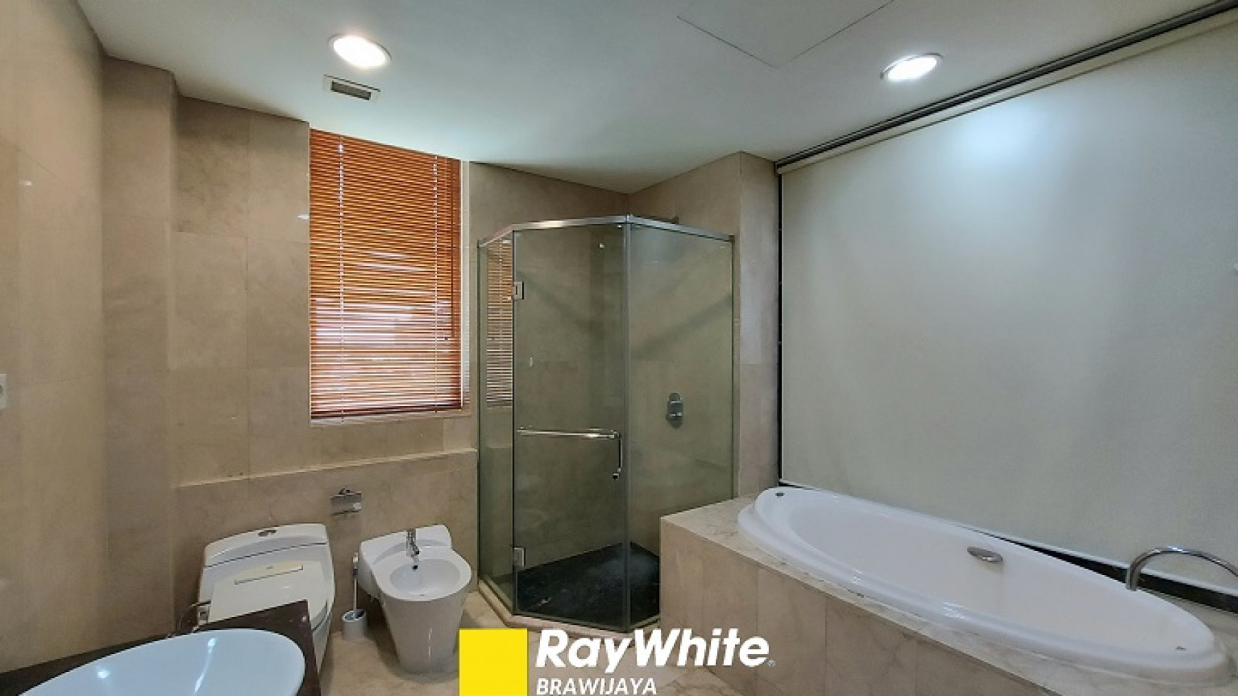 Apartemen di Senayan City Residence, Jakarta Selatan, Senayan Golf View, Connected with Senayan City Mall, Furnished