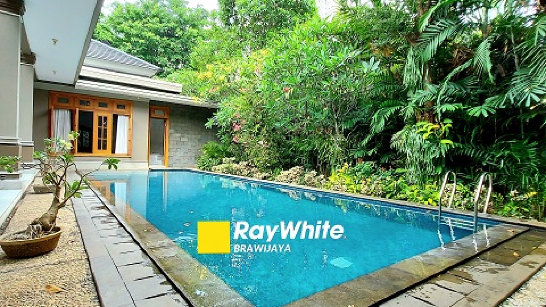 RUMAH MEWAH DI MARTIMBANG, KEBAYORAN BARU, SIAP HUNI, PRIVATE POOL, HADAP SELATAN