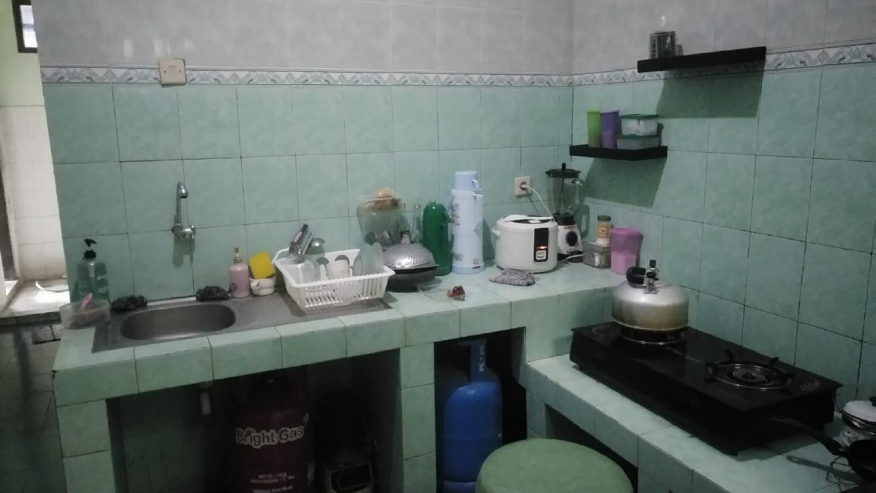 RUMAH TINGGAL 6 KAMAR TIDUR, DI JL TAJEM BARU, MAGUWOHARJO