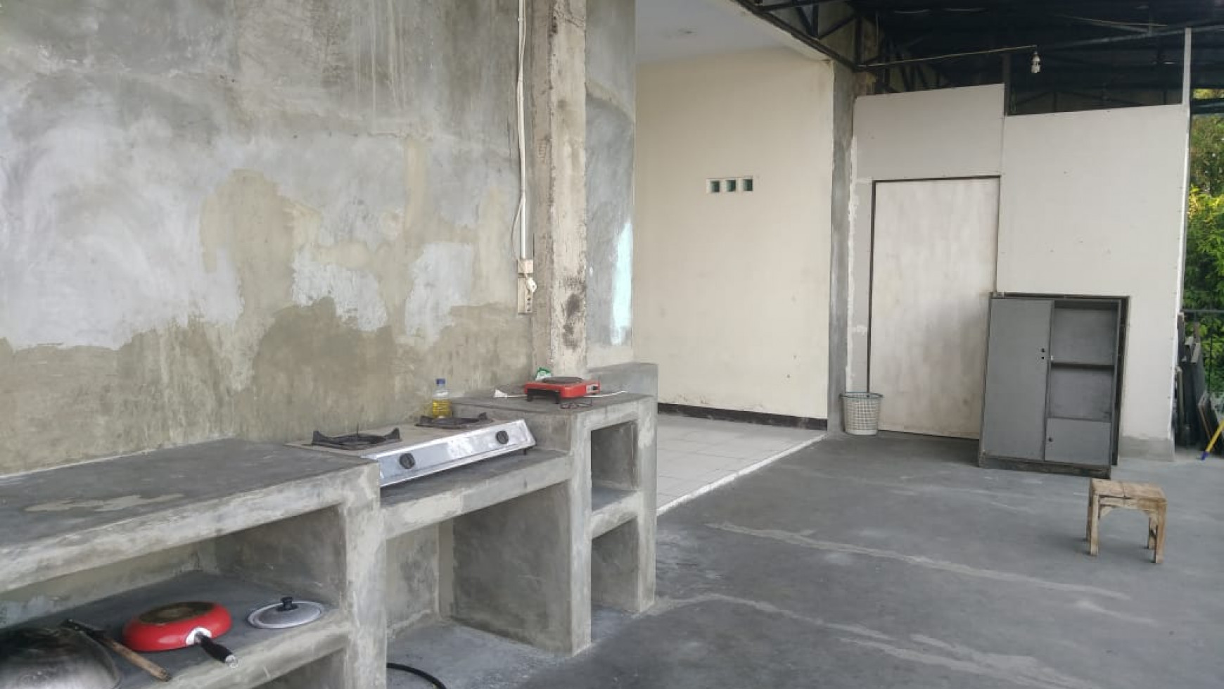 RUMAH KOST 40 KAMAR, SEMI FURNISH DI PULUHDADI, TIMUR UPN