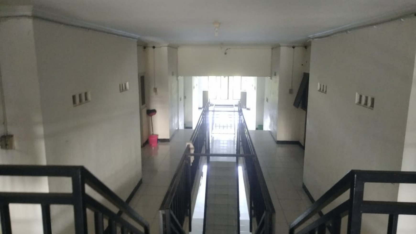 RUMAH KOST 40 KAMAR, SEMI FURNISH DI PULUHDADI, TIMUR UPN