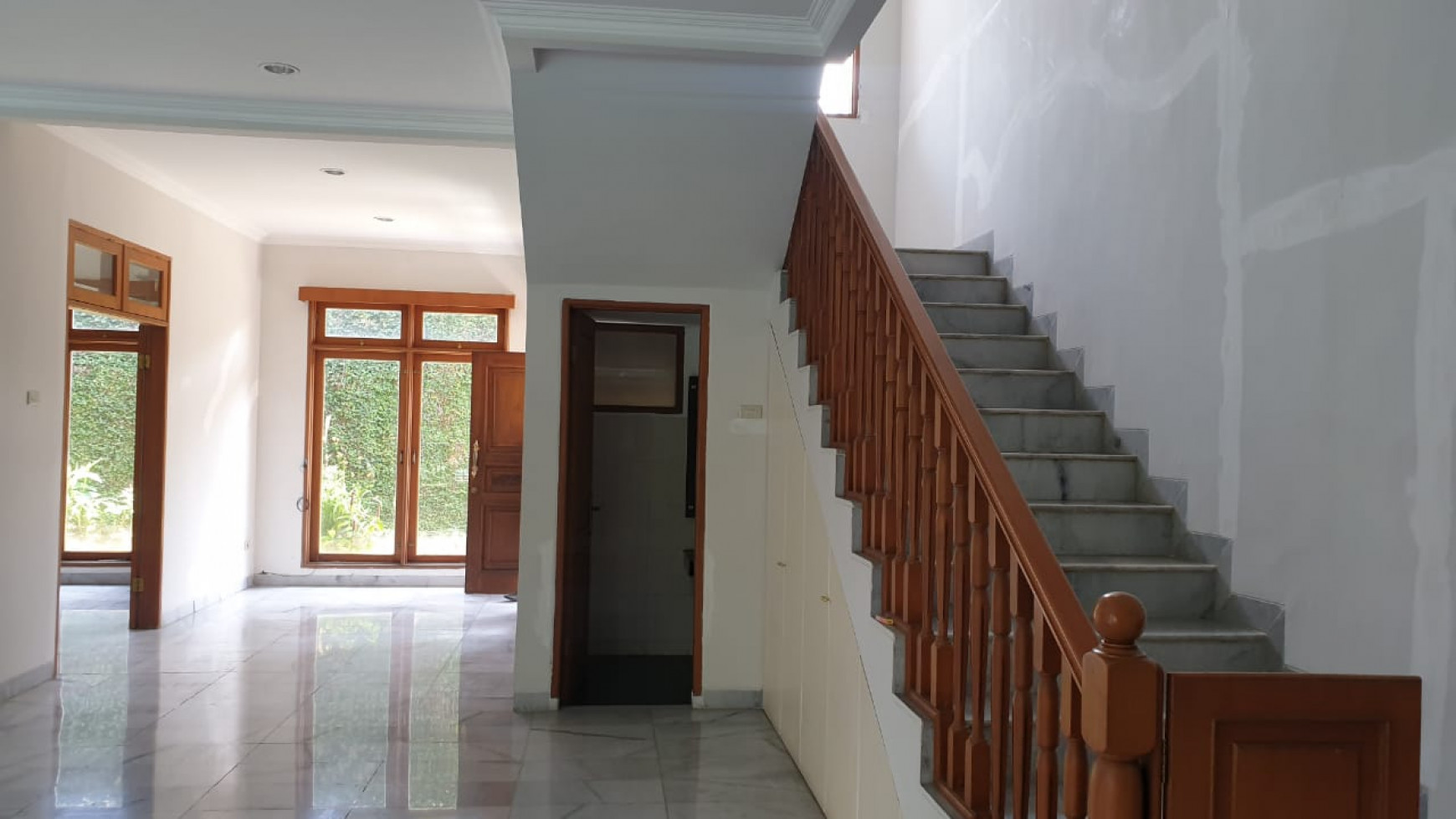 Dijual Rumah Bagus Siap Huni Area Cilandak