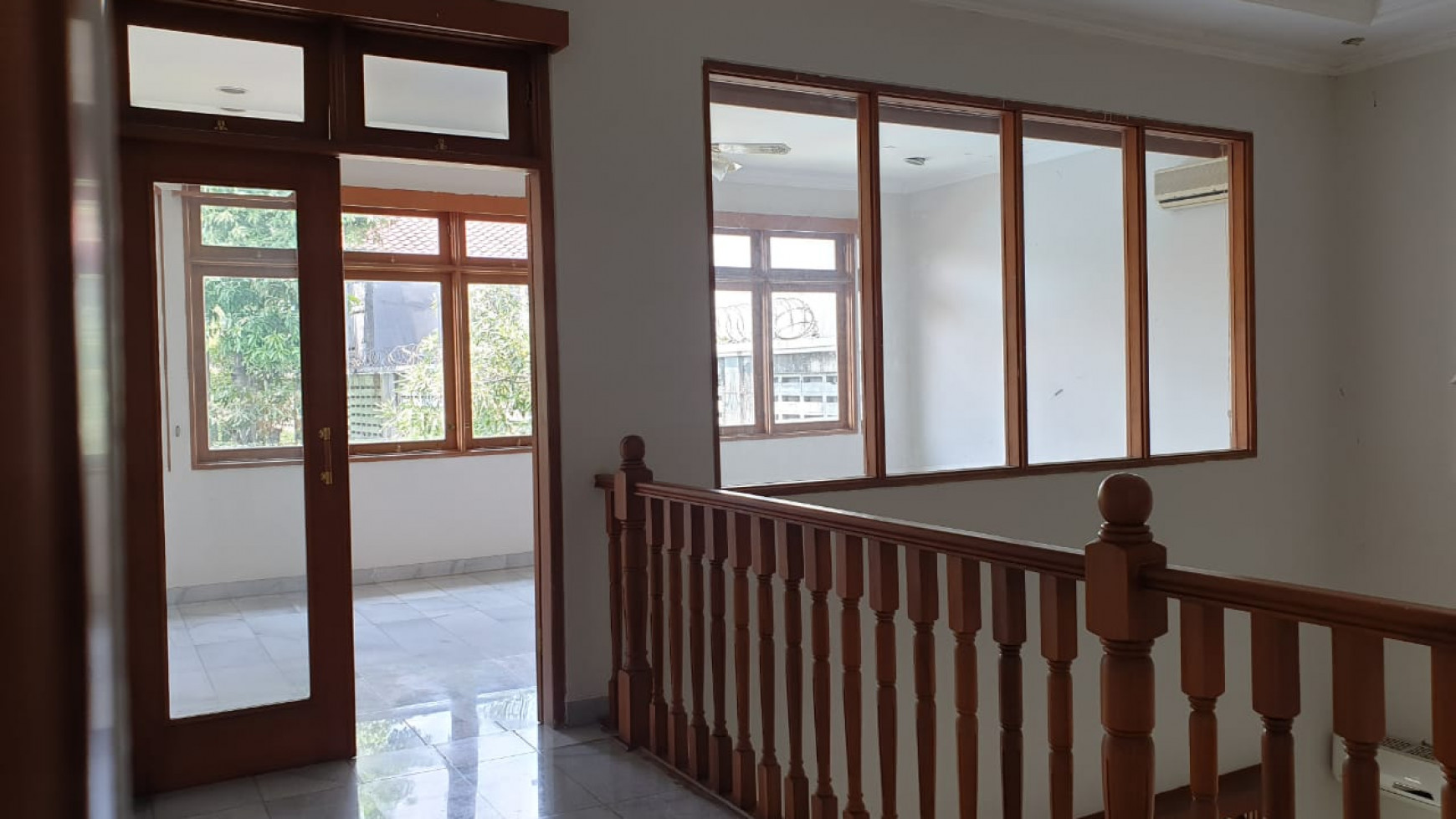 Dijual Rumah Bagus Siap Huni Area Cilandak