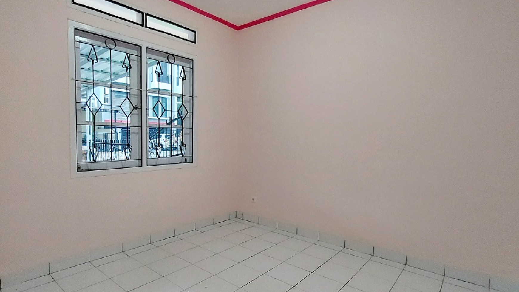 Rumah di Citra Gran Cibubur, Dalam Kompleks, 1 Lantai, Semi Furnished, 2 BD