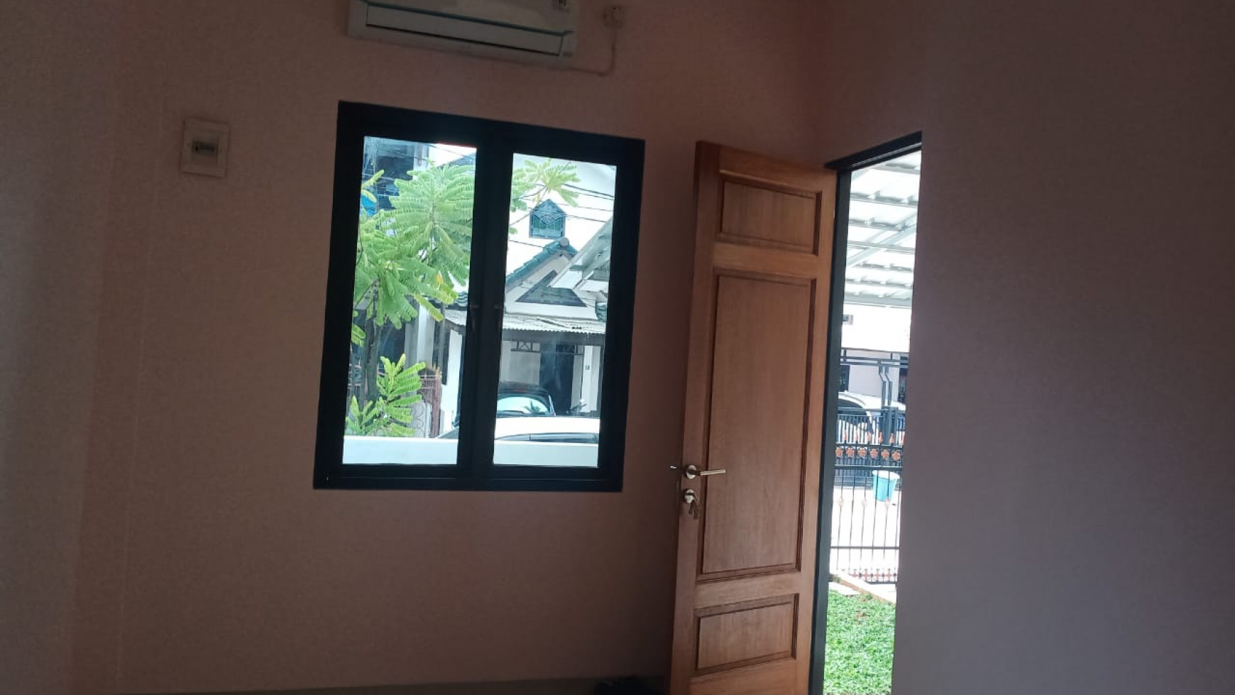 Rumah siap huni di Villa Bintaro Regency