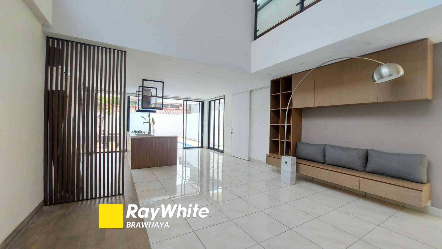 BRAND NEW HOUSE DI GANDARIA, JAKARTA SELATAN, HANYA 10 MENIT KE PONDOK INDAH