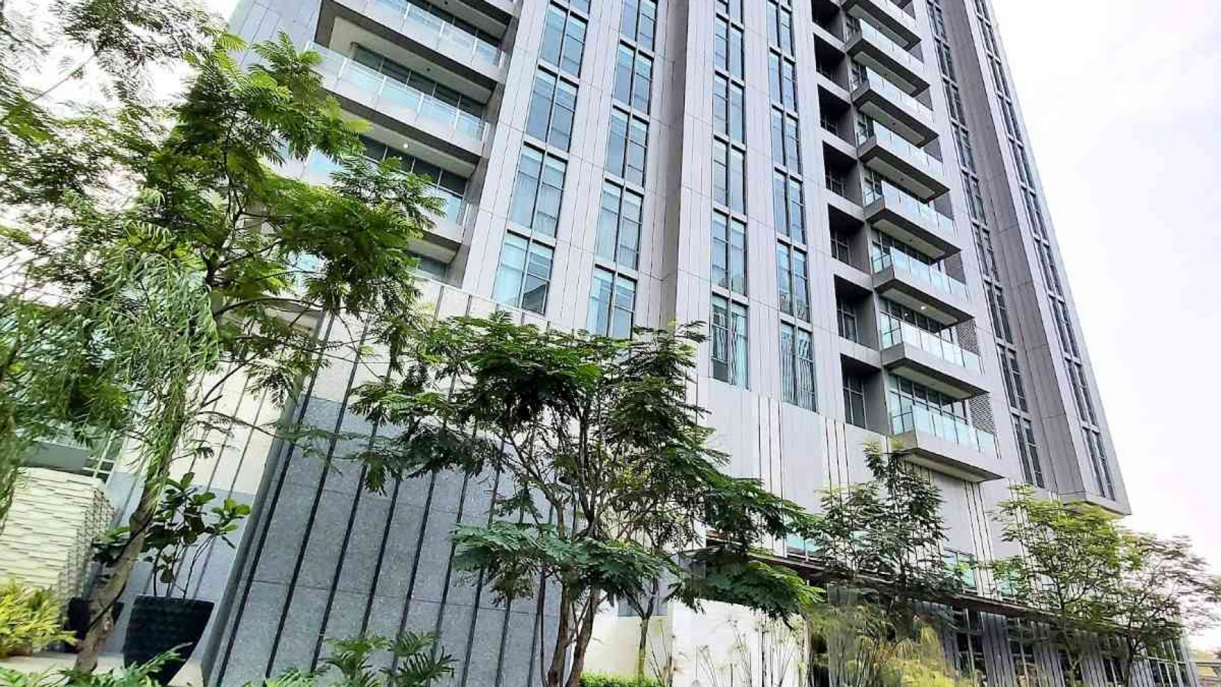 APARTEMEN VERDE, TOWER MONTEVERDE, HIGH FLOORS, FURNISHED, 3 BEDROOMS, CITY VIEW