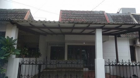 Rumah siap huni bebas banji di bintaro...