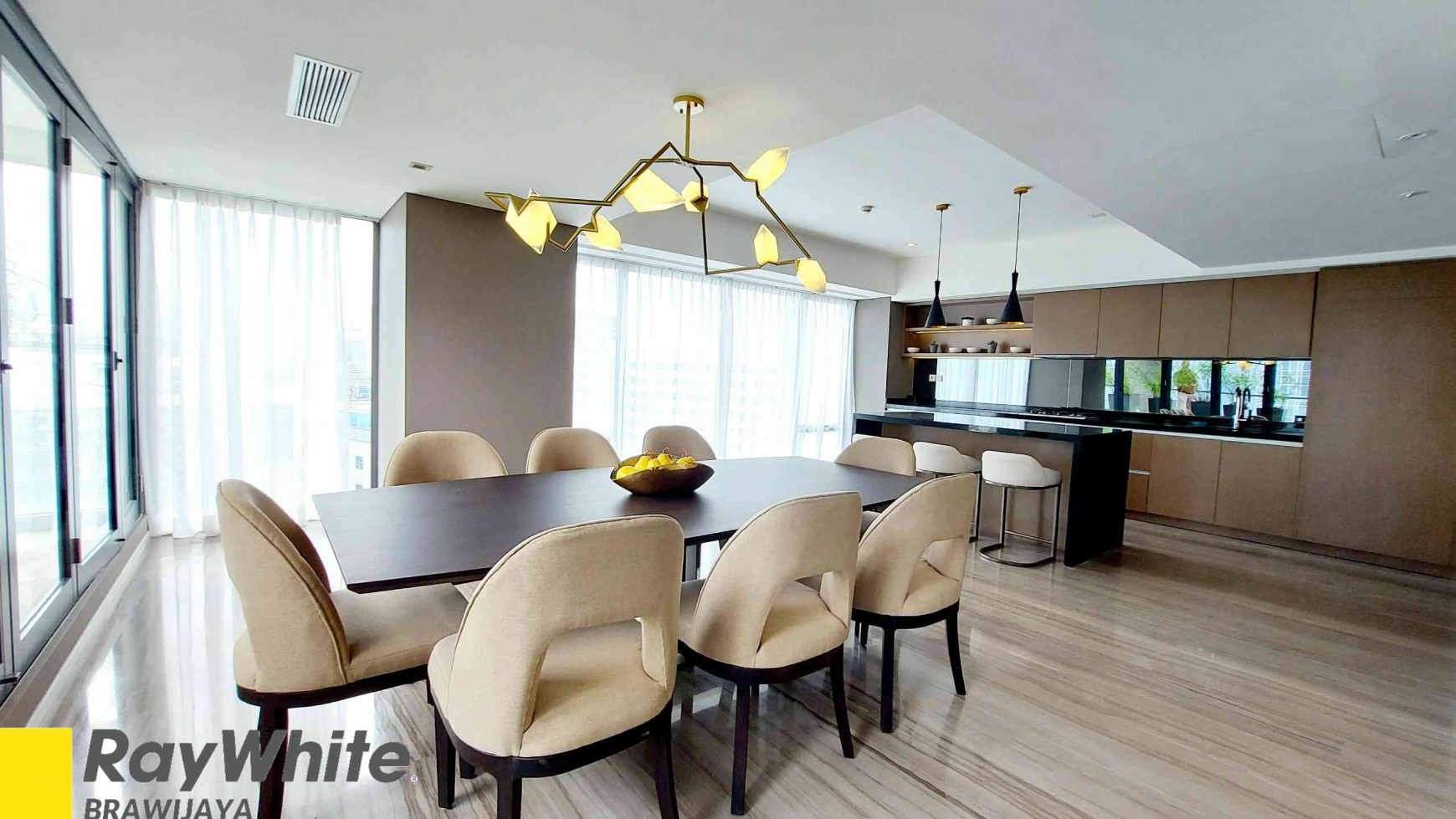 VERDE ONE APARTMENT, SOUTH TOWER, KUNINGAN, JAKSEL, FURNISHED, PRIVATE LIFT, 4 BR