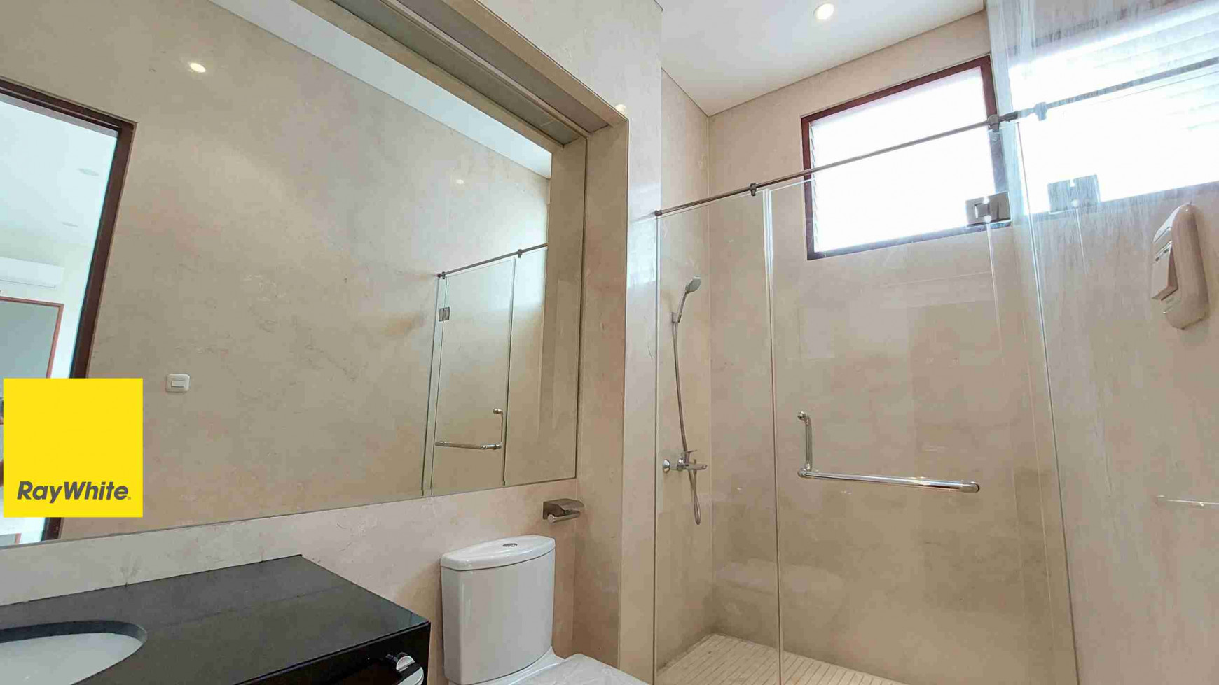 BRAND NEW HOUSE DI AMPERA, JAKARTA SELATAN, DALAM KOMPLEKS,SIAP HUNI, 4 BR