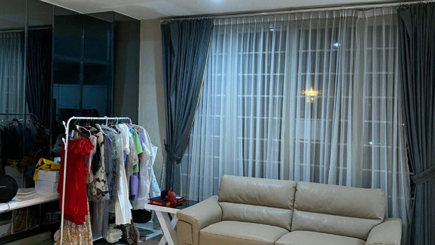 Dijual Apartemen Waterplace Garden Mansion 3+1 Bedroom SEMI Furnished Cantik - View Taman