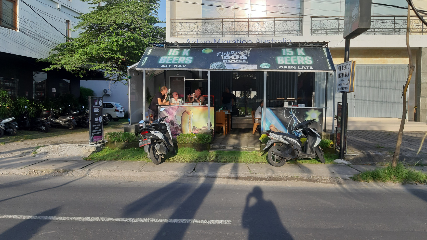 Work and hang out with a view of the rice fields