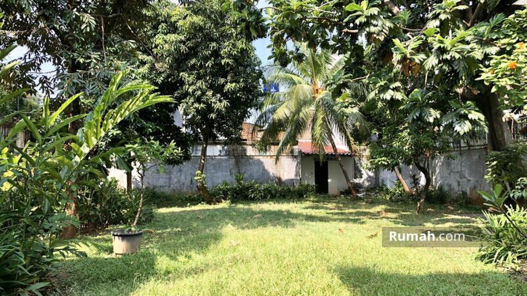 Rumah asri dijual area dukuh patra kuningan  super strategis 