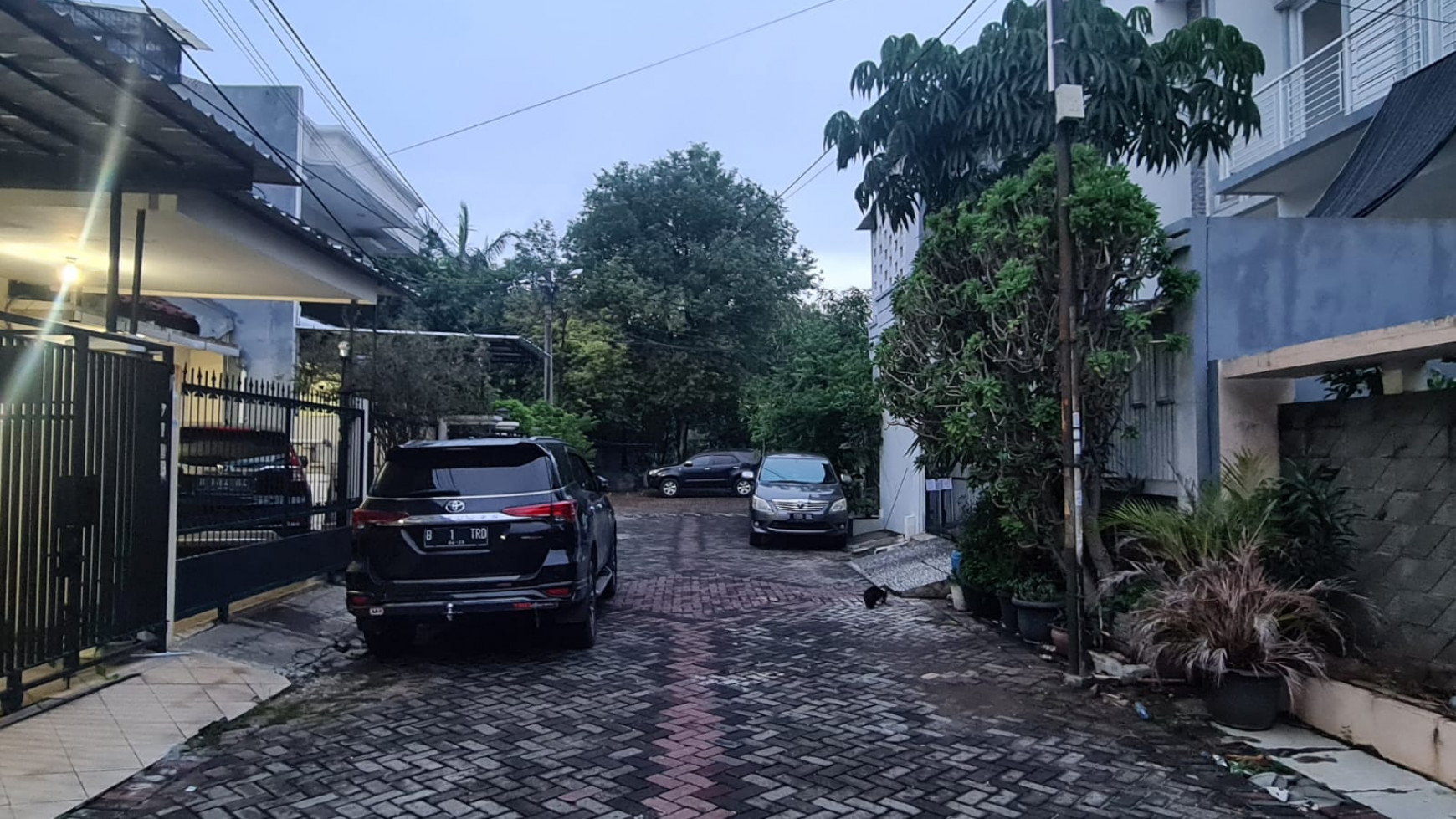 Rumah Baru Keren di Citra 3 Jakarta Barat