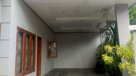 Rumah Hoek 2 Lantai, Kebayoran Baru, Jakarta Selatan