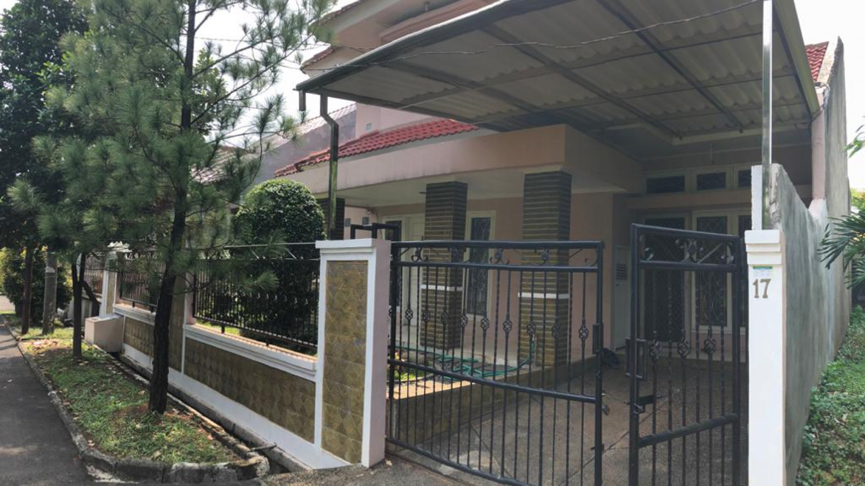 Dijual Rumah bagus lingkungan nyaman di Gardenia Loka Graha Raya