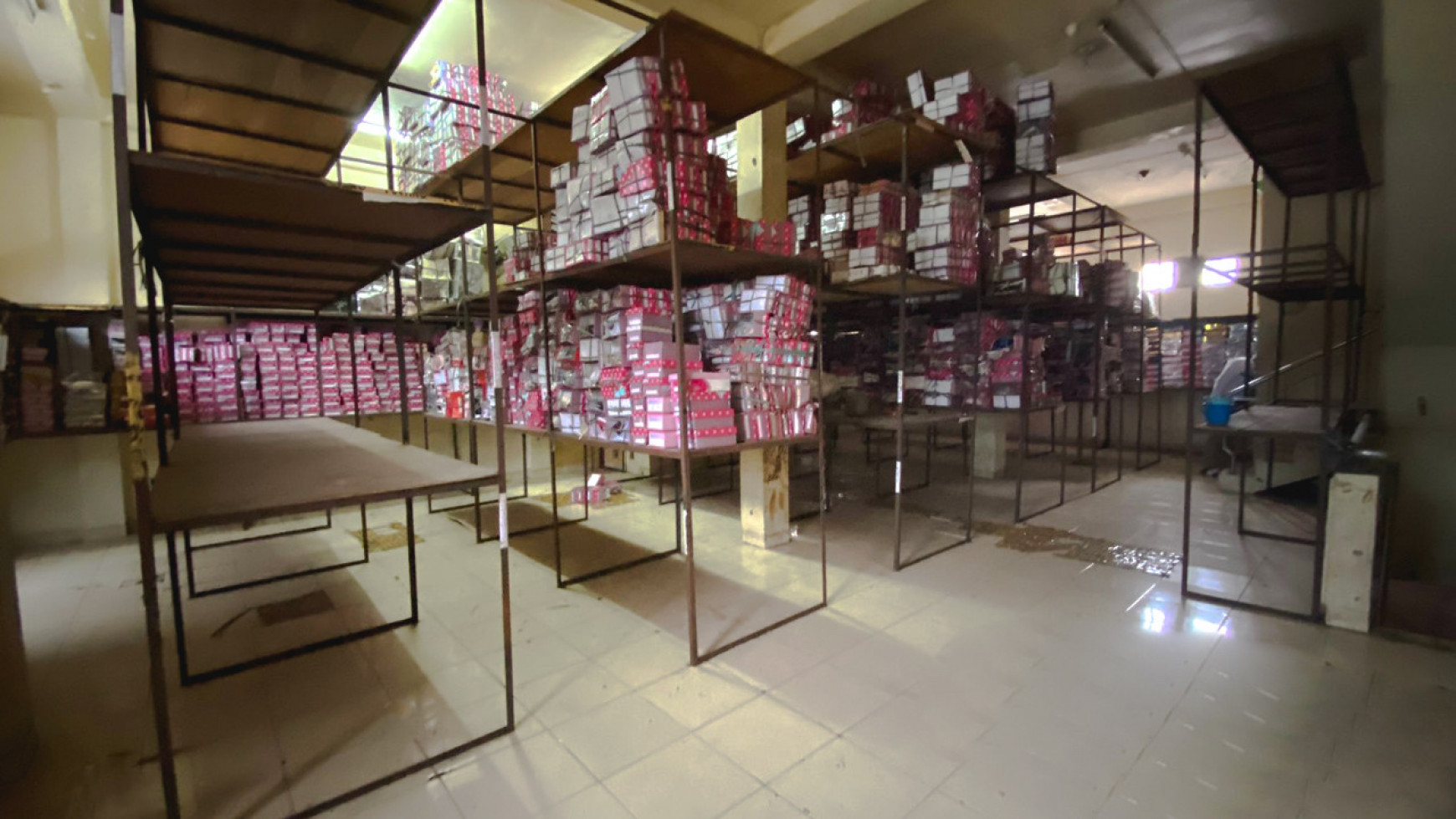 Dijual Gudang Ex Home Industry Di Sumur Batu, Kemayoran