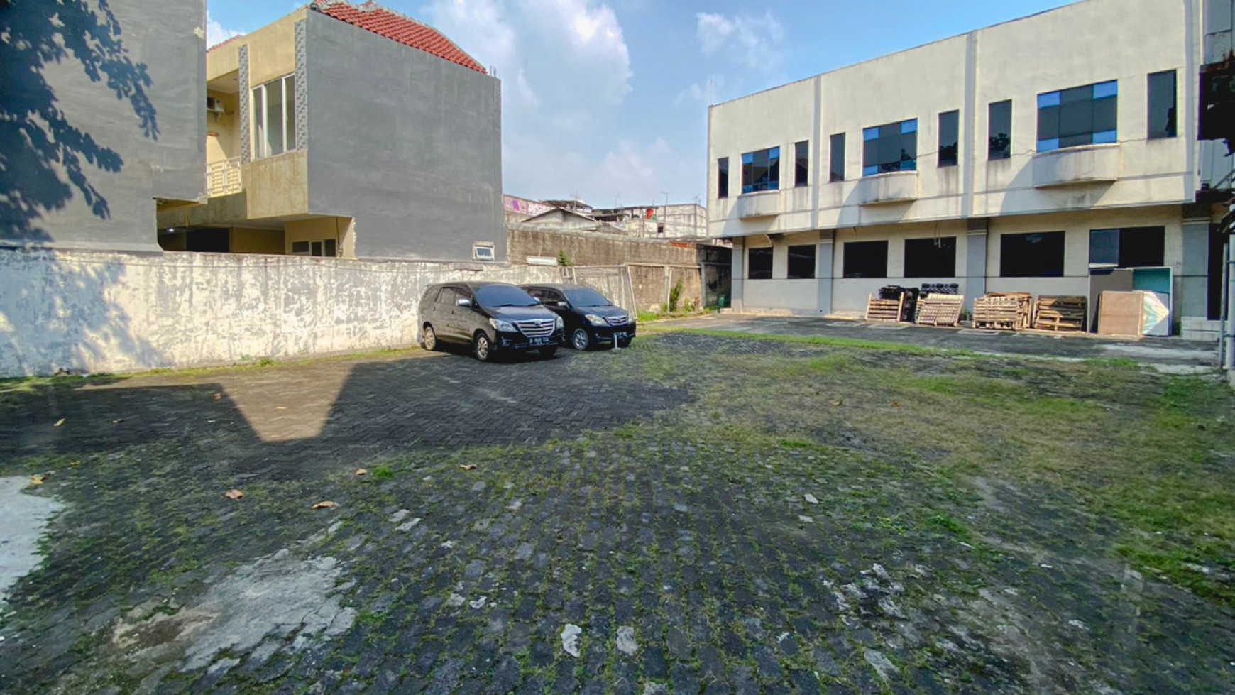 Dijual Gedung Murah Siap Pakai Di Jl. Haji Ung Raya, Kemayoran