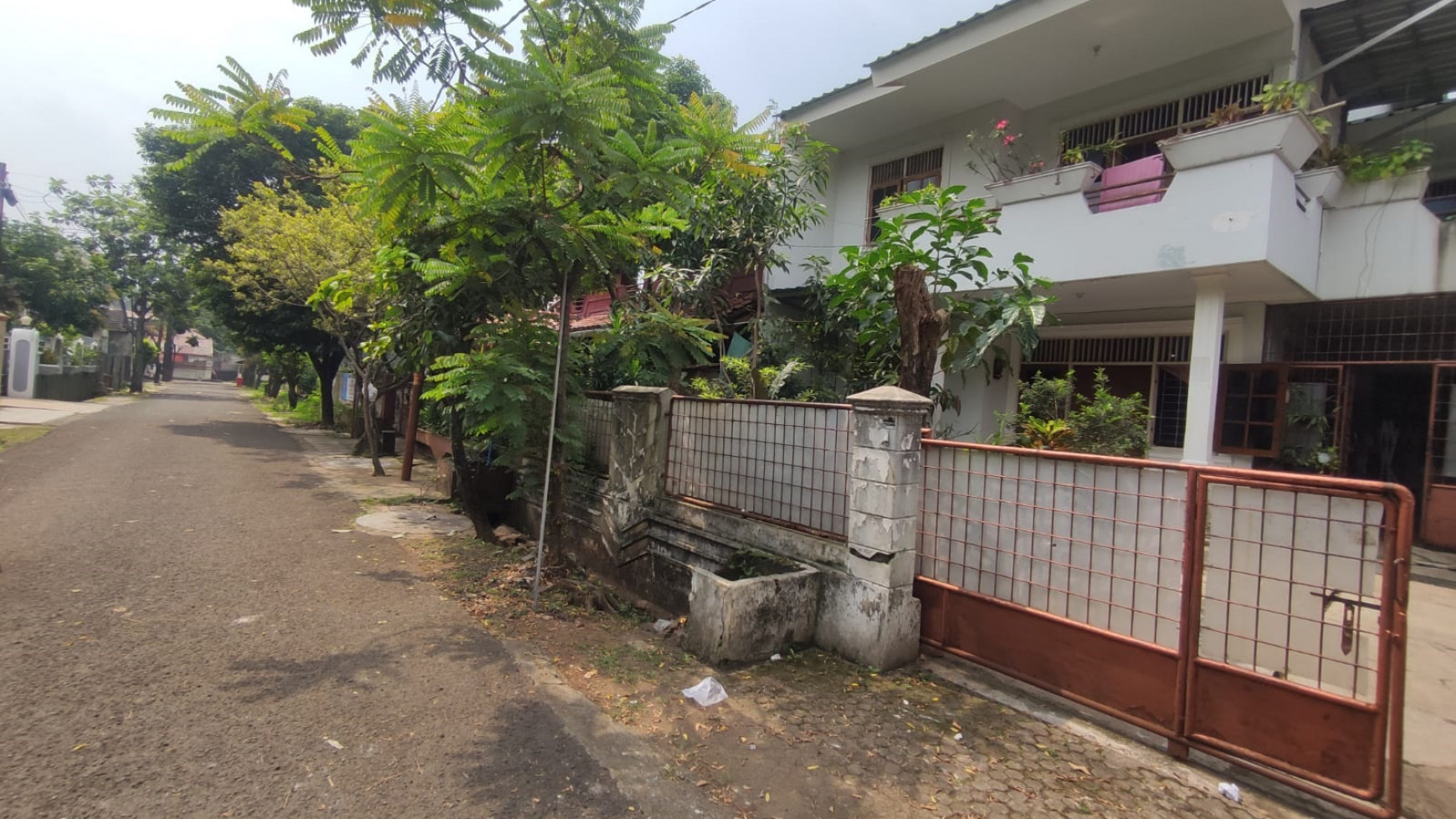 Rumah 2 lantai, bebas banjir dalam perumahan di Petukangan