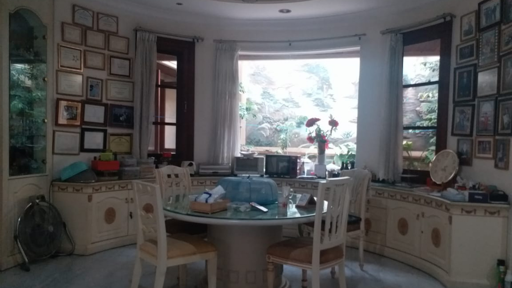 Dijual Rumah Mewah Full Furnished Taman Hunian Satelit Surabaya Barat