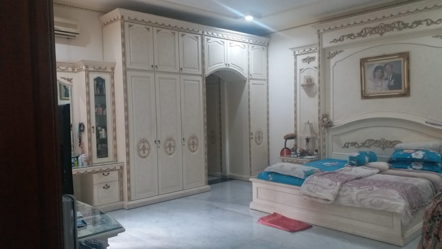 Dijual Rumah Mewah Full Furnished Taman Hunian Satelit Surabaya Barat