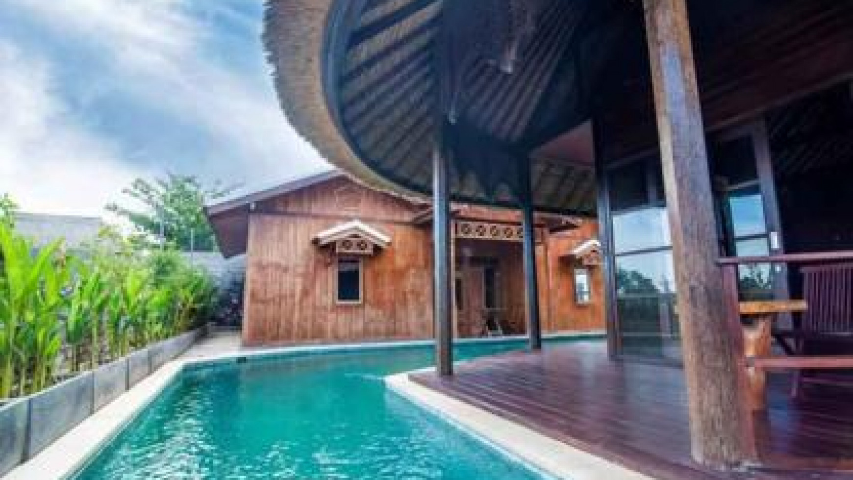 Beautiful Villa For Sale in Pecatu Bali with 2 swimming pool