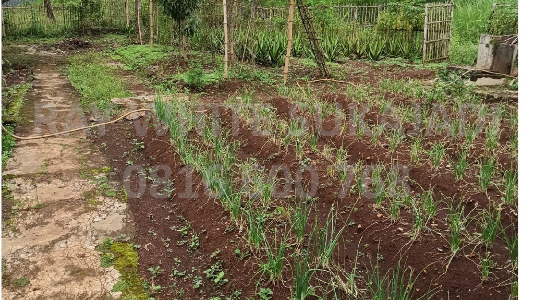 Dijual Sebidang Tanah di Komplek Tipar Padalarang