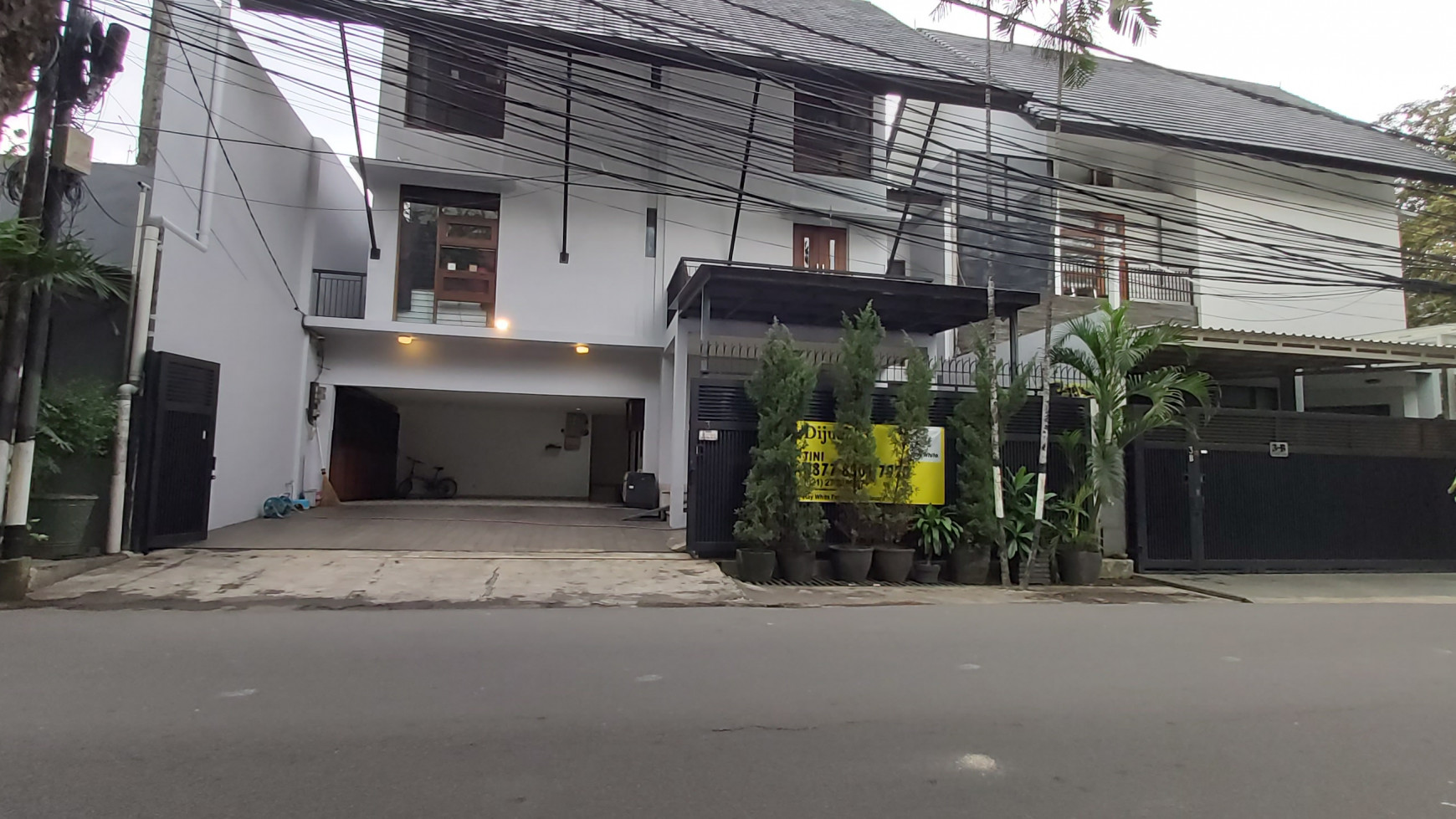 Dijual Rumah Siap Huni Casamora Belakang Citos Strategis Akses Dua Mobil Cipete Jakarta Selatan